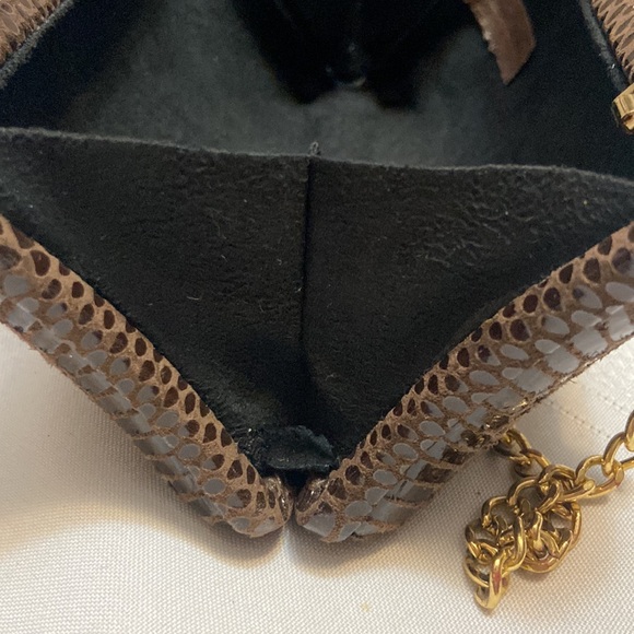 Vintage Leather Mini Hand Clutch Snap Closure Bag - Super Cute & Stylish! - Picture 5 of 14